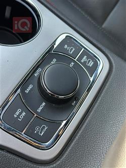 جیپ گراند شیرۆکی